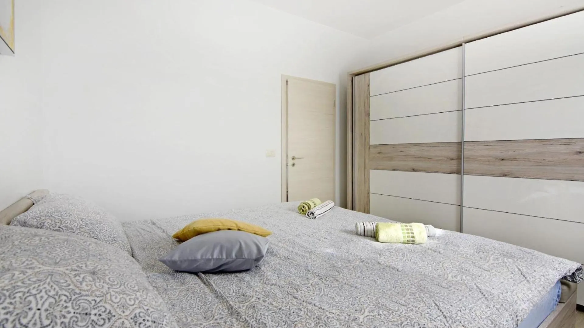 Charmantes Neues Apartment Mit Terrasse Meer Naehe Enea 2 Savudrija